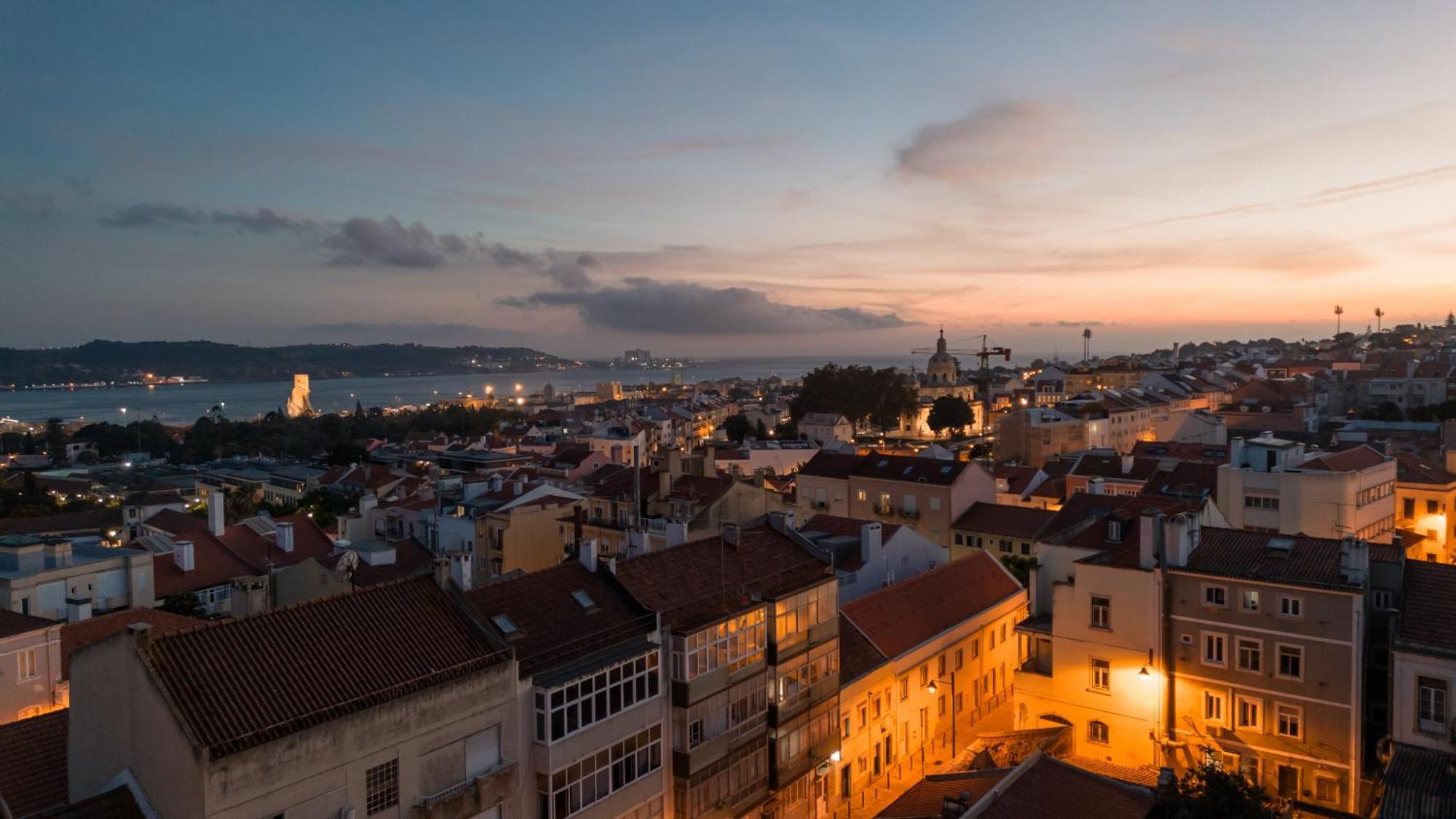 Premium Flat At Ajuda/Belem With Balcony, Parking! Apartamento Lisboa Exterior foto